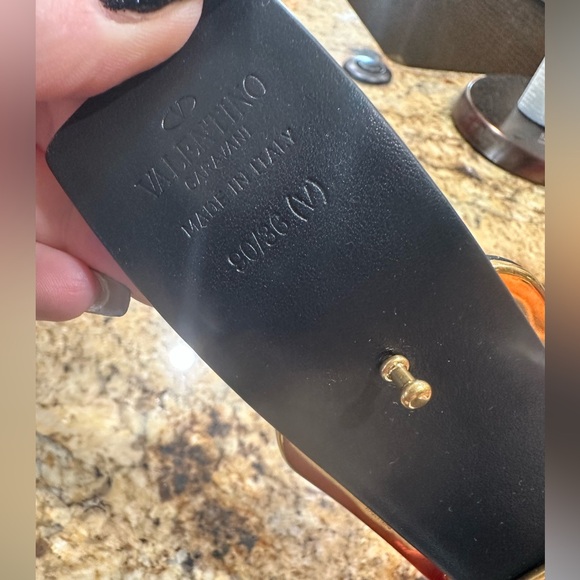 Woman’s Valentino belt - Picture 2 of 7